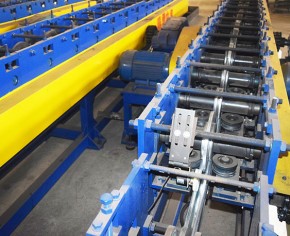 C型鋼加工區(qū)